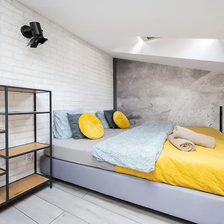 Wow! Moon Loft *
